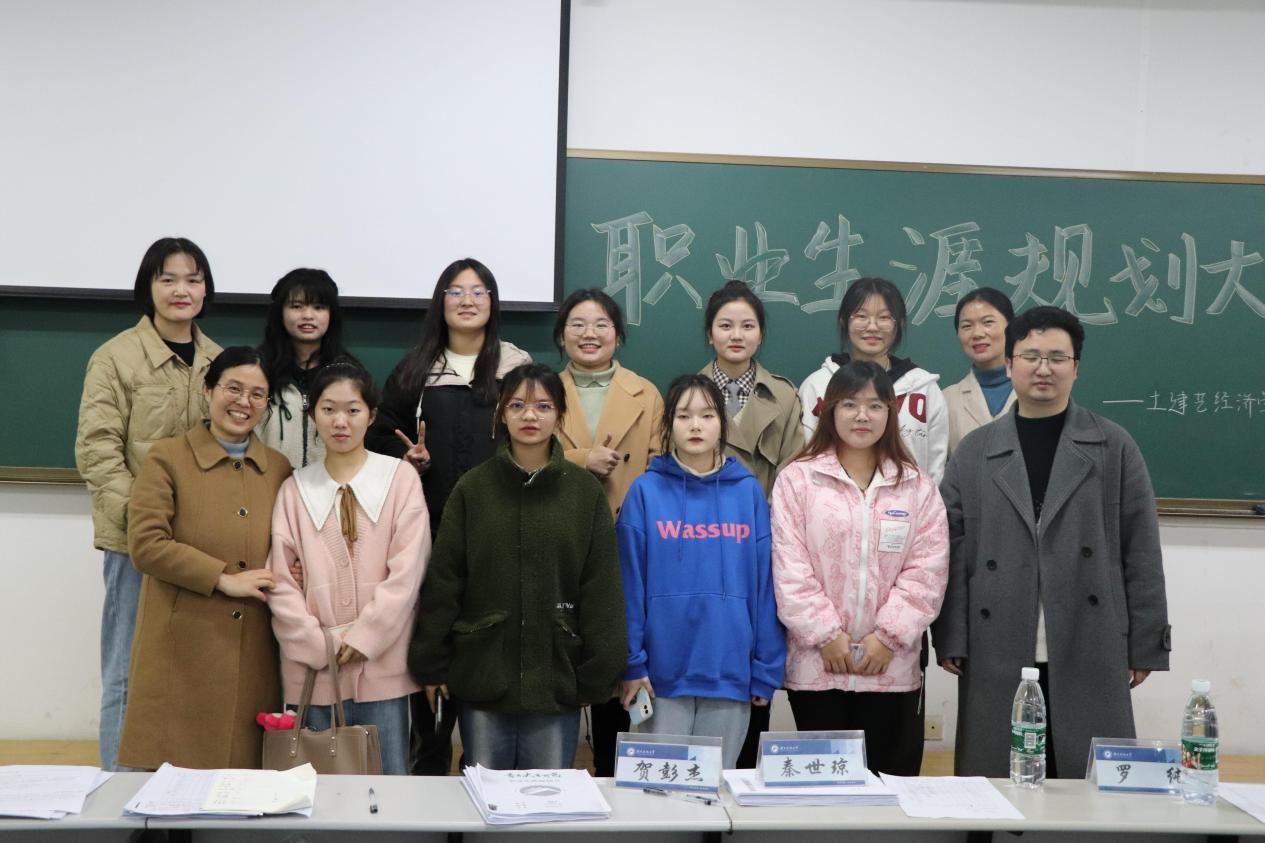 ef6ee766084c426b922d8e380d6dced0.png ef6ee766084c426b922d8e380d6dced0.png