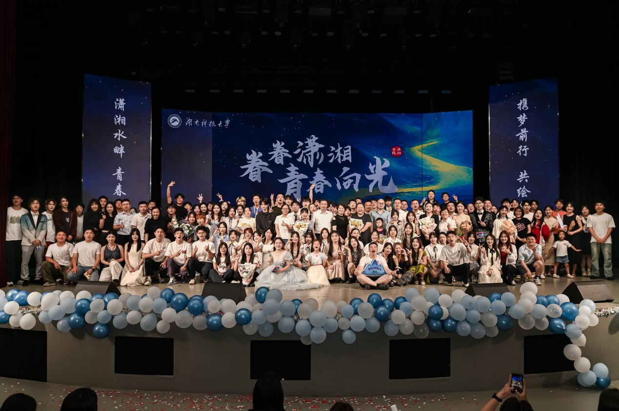 0c894a6e58b54622bd80bd877f9518e2.png 0c894a6e58b54622bd80bd877f9518e2.png